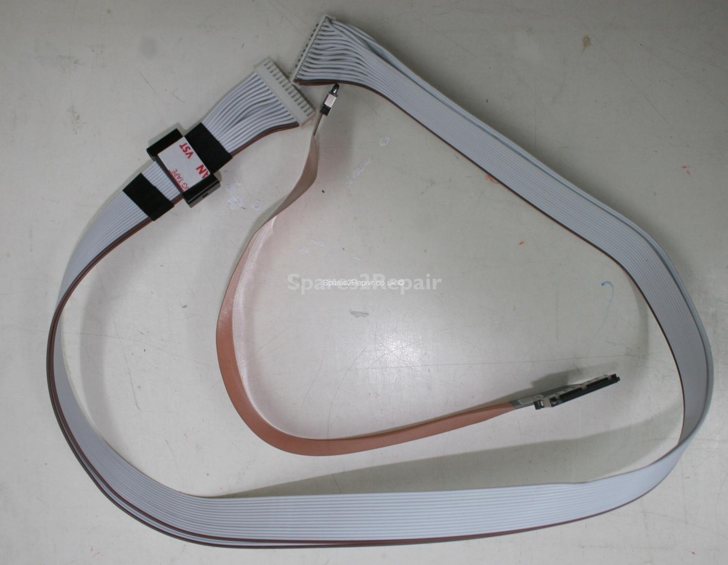 Samsung LE40B530P7W - Cables
